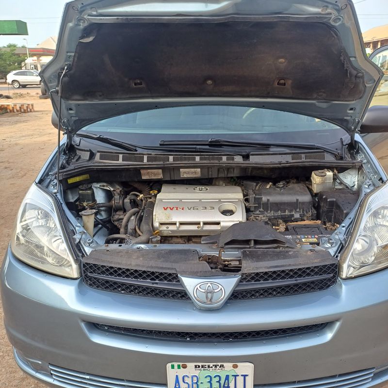 Thumbnail 6 of 2005 Toyota Sienna